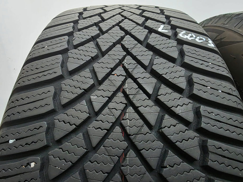 2бр зимни гуми 215/55/17 BRIDGESTONE L06003