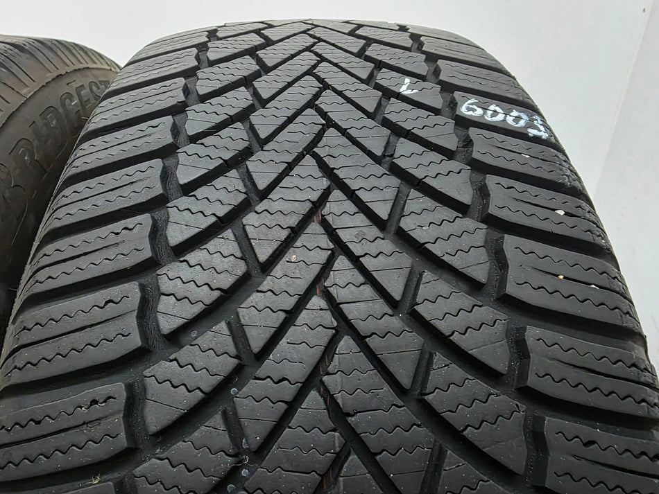2бр зимни гуми 215/55/17 BRIDGESTONE L06003