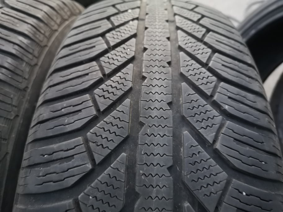 Гуми 215/65/17 SEMPERIT H44