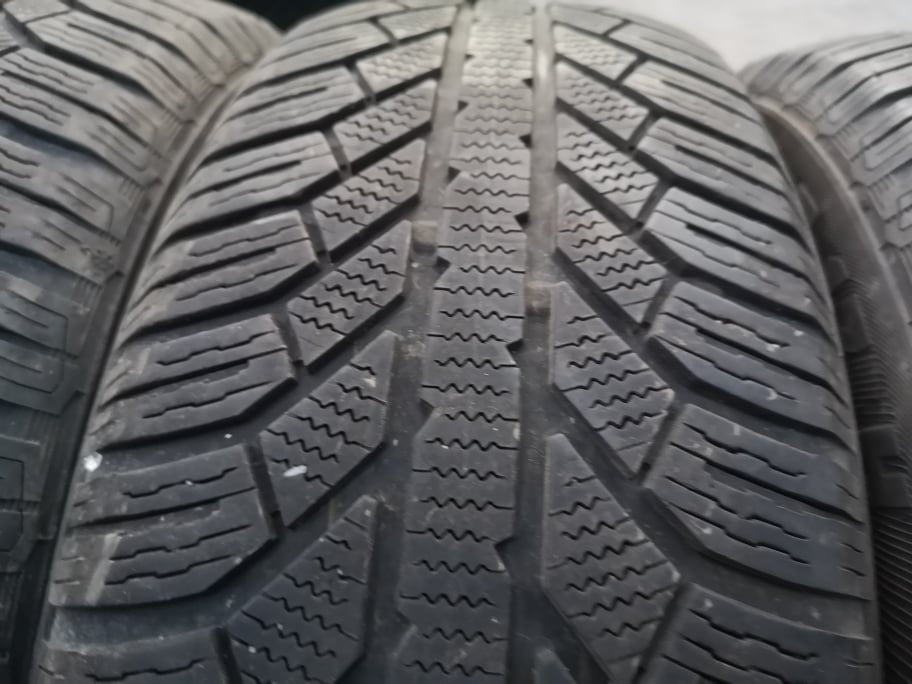 Гуми 215/65/17 SEMPERIT H44