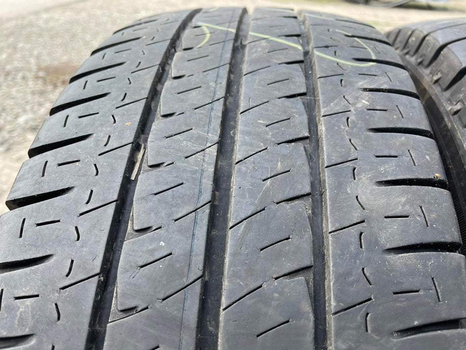 Гуми 215/65/16C MICHELIN H99