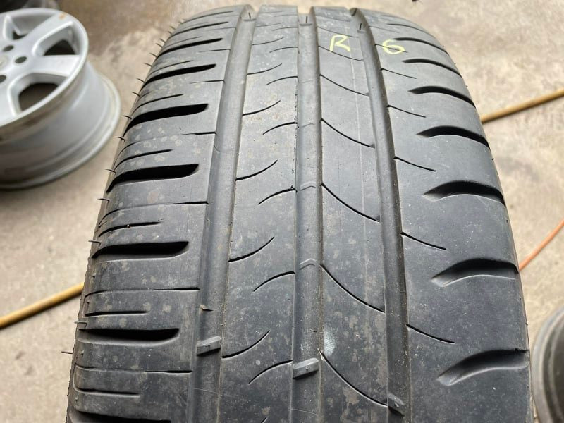 Гуми 215/60/16 MICHELIN R6