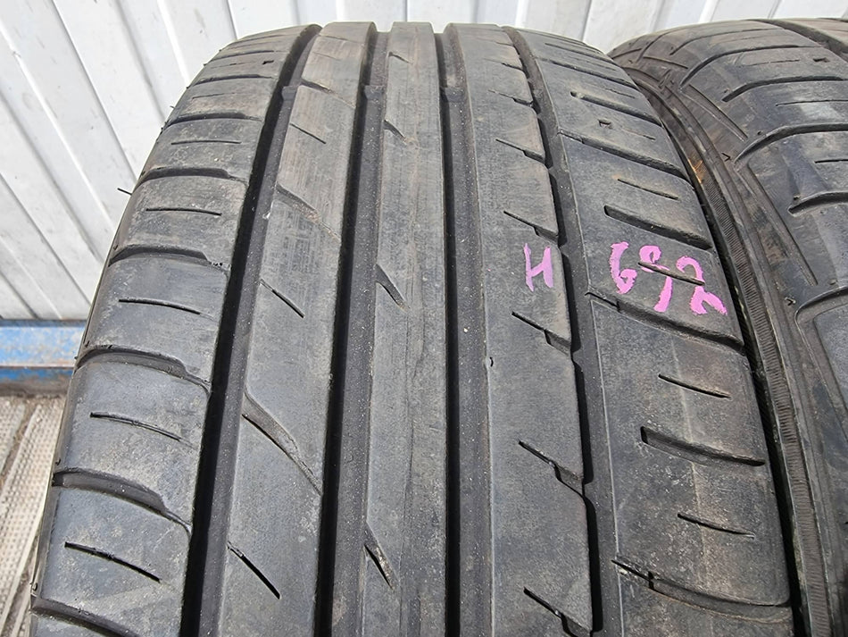 Гуми 215/55/18 FALKEN H692