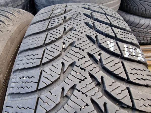 2бр зимни гуми 185/60/15 Michelin V142
