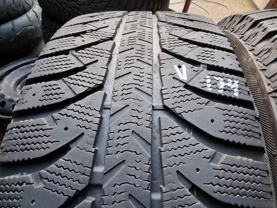 Гуми 215/60/16 Lassa V174