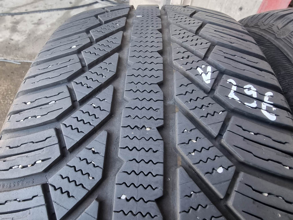 Гуми 215/60/16 Semperit V296