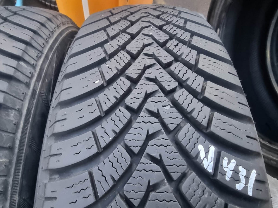 2бр зимни гуми 165/70/14 Falken V431