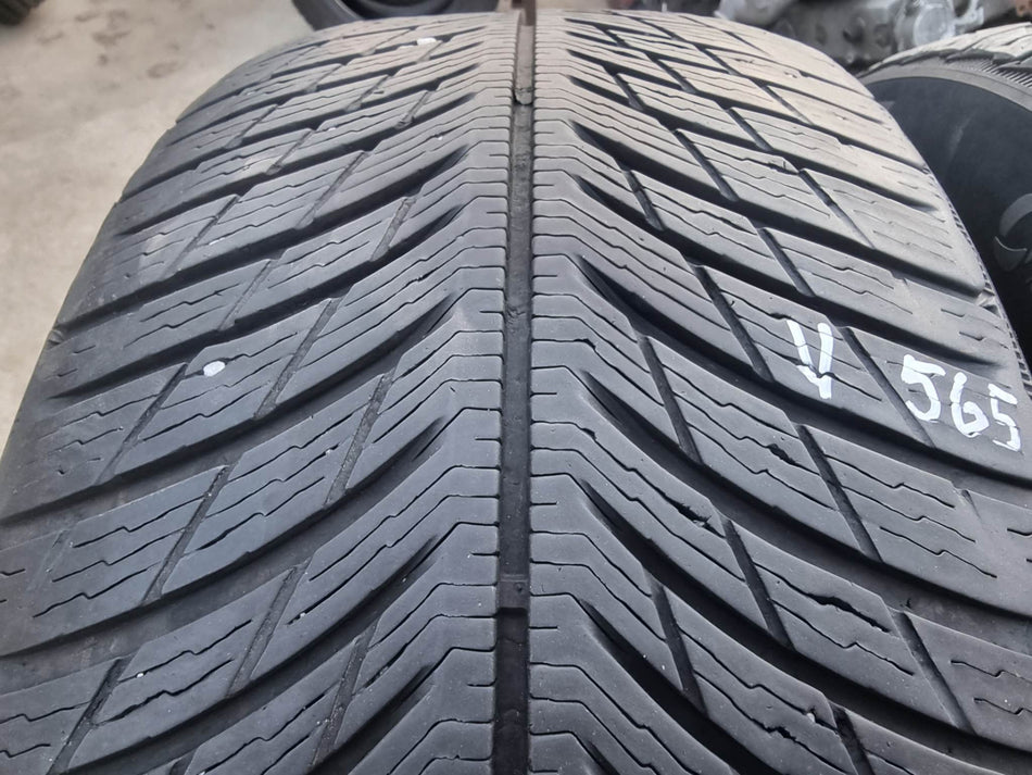 6бр зимни гуми 235/55/17 Michelin V565