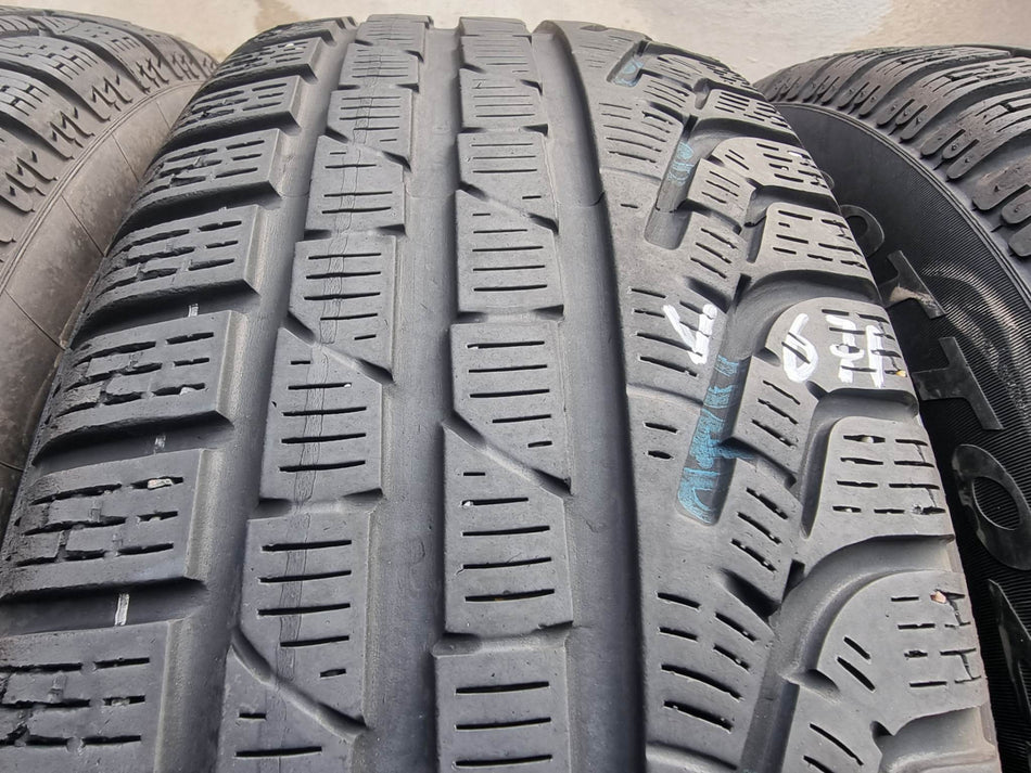 4бр зимни гуми 215/60/17 Pirelli V671