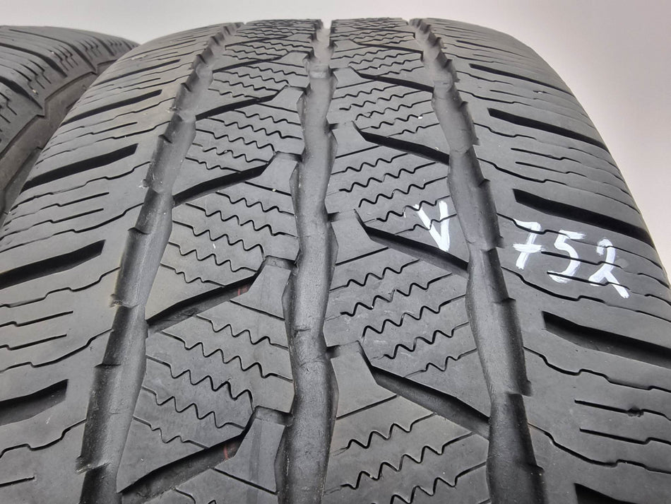 2бр зимни гуми за бус 225/55/17С Semperit V752