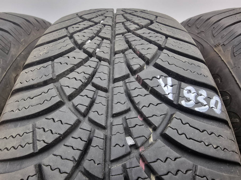 4бр зимни гуми 175/65/15 Goodyear V930