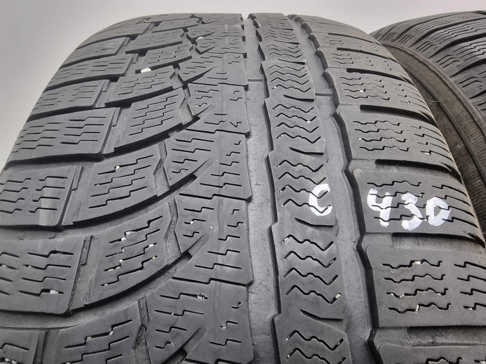 2бр зимни гуми 235/55/17 Nokian C430
