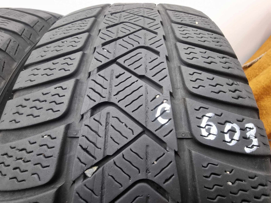 2бр зимни гуми 205/60/16 Pirelli C603