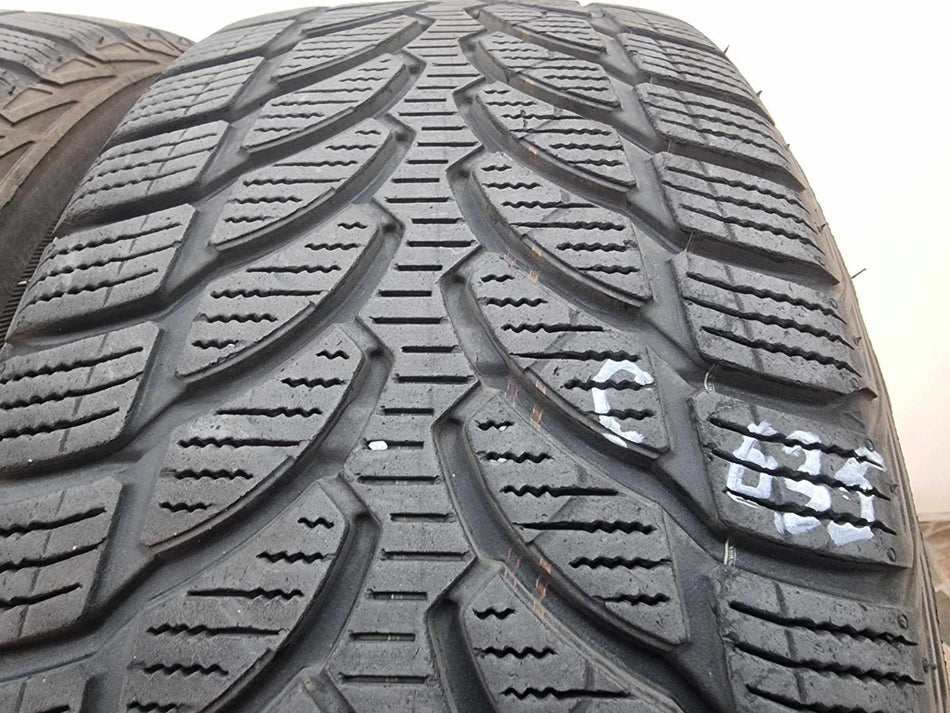 2бр зимни гуми 205/60/16 Bridgestone C635