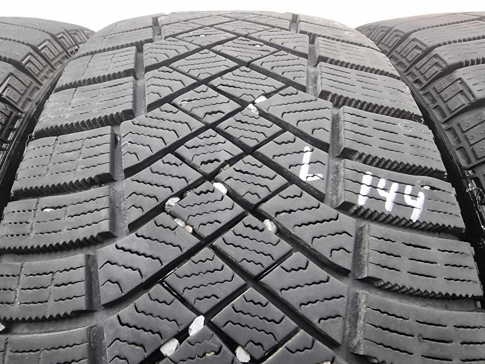 4бр зимни гуми 215/50/19 Pirelli L0144