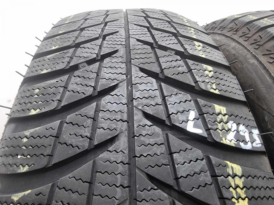 2бр зимни гуми 215/65/17 BRIDGESTONE L0293