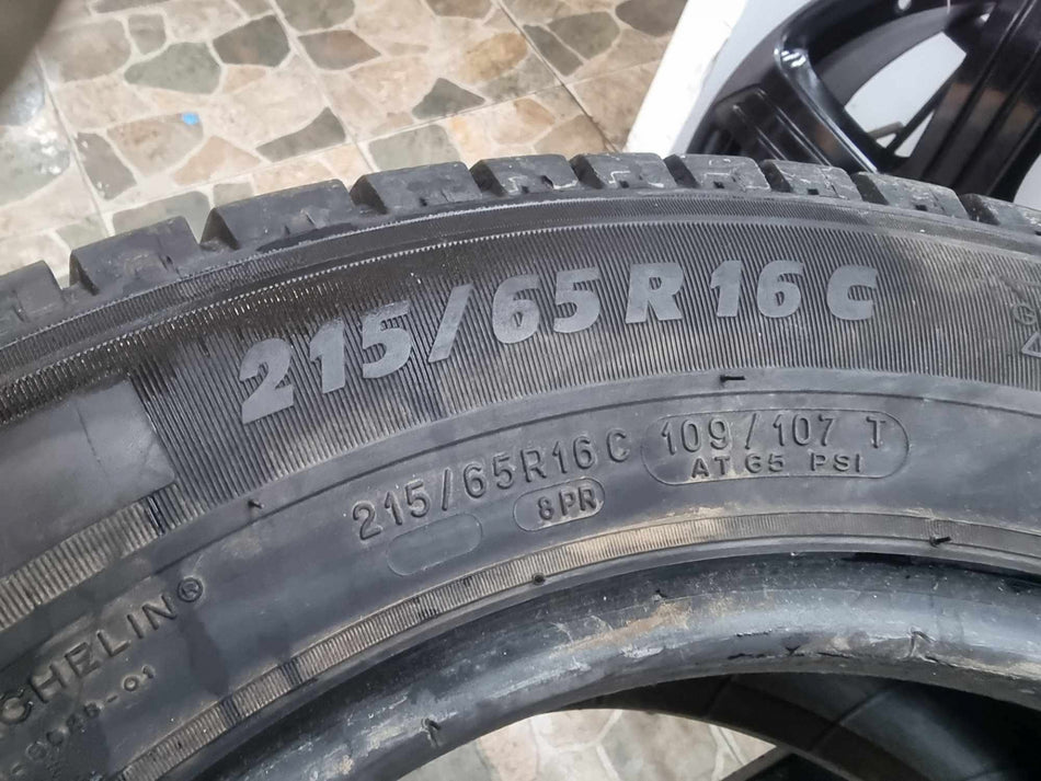 1бр лятна гума за бус 215/65/16C MICHELIN L0734