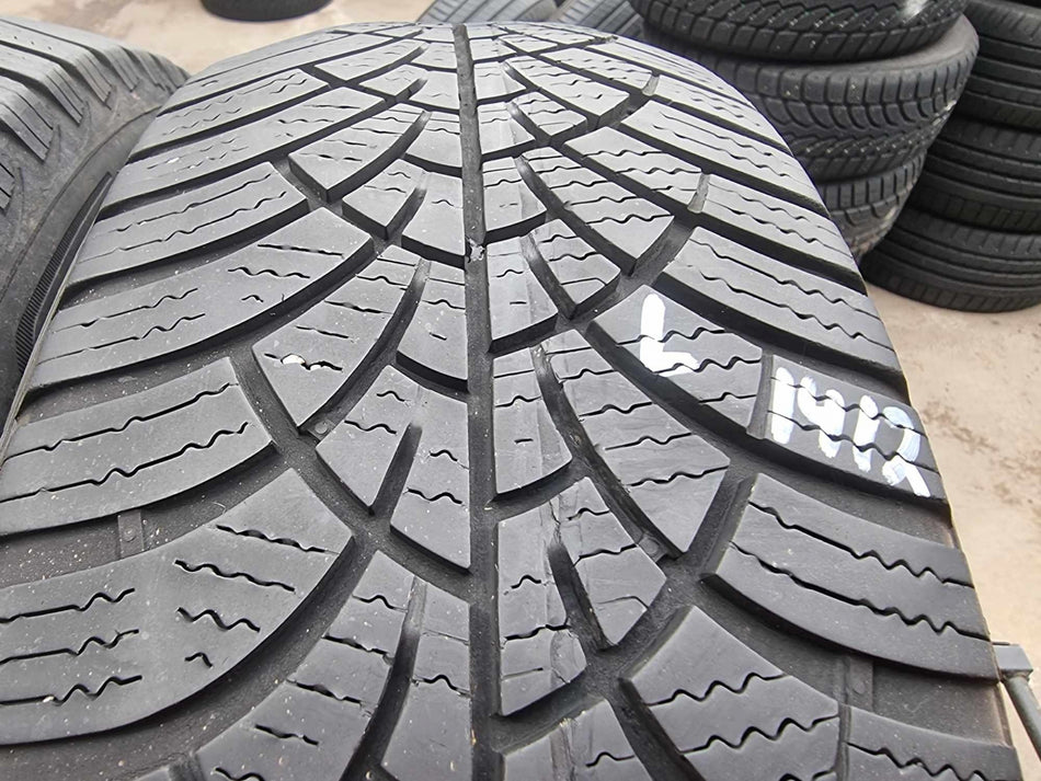 2бр зимни гуми 185/60/15 GOODYEAR L01412
