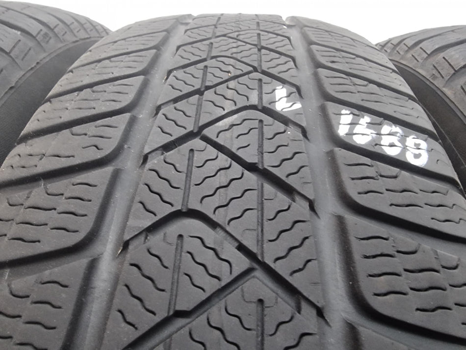 4бр зимни гуми 215/65/17 PIRELLI L01688
