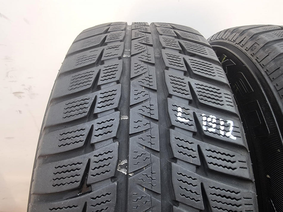 2бр зимни гуми 215/65/16 FALKEN L01912