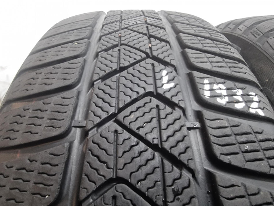 4бр зимни гуми 225/60/18 PIRELLI L01932