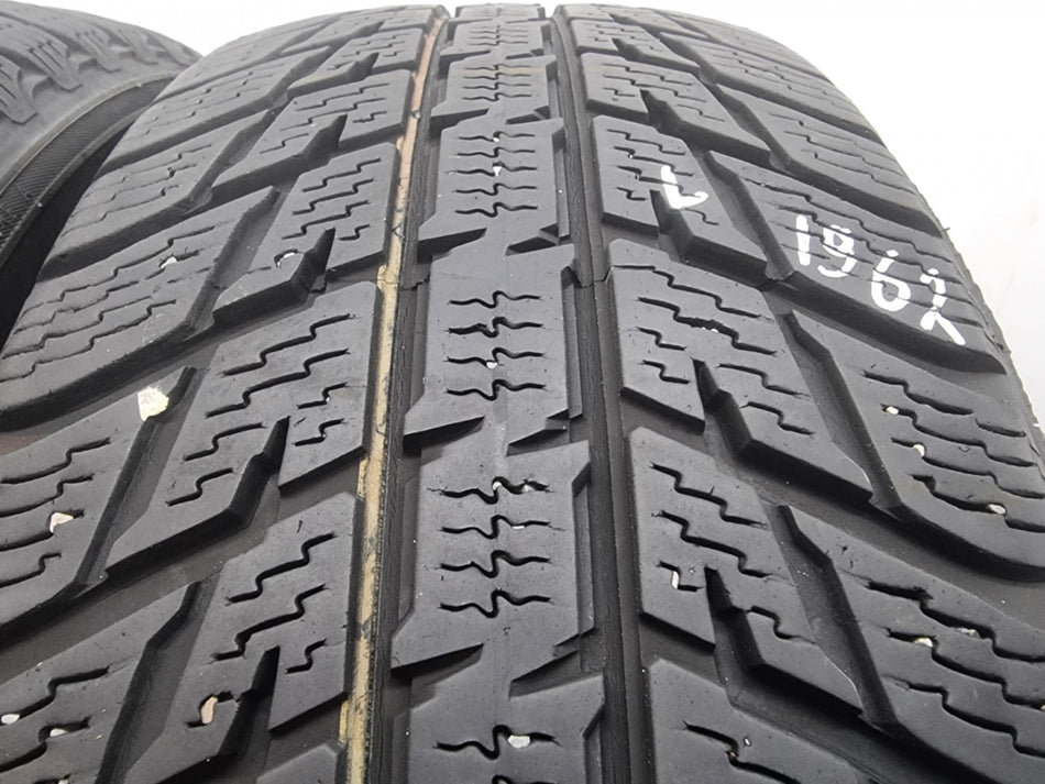 2бр зимни гуми 215/60/17 NOKIAN L01962