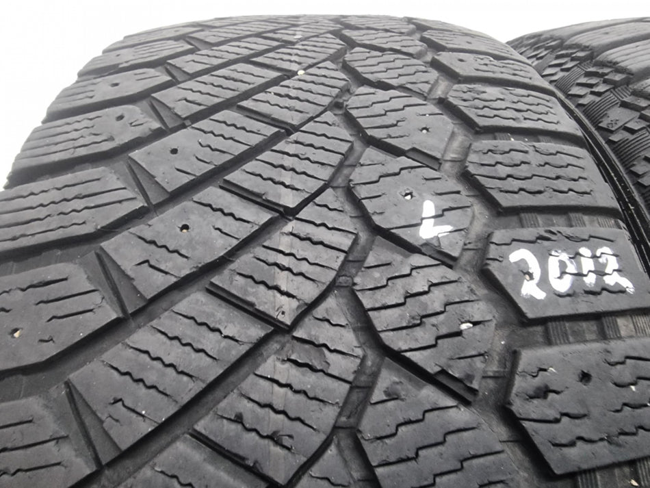 2бр зимни гуми 235/55/17 GISLAVED L02012