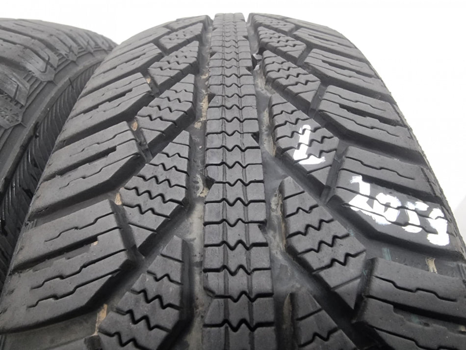 2бр зимни гуми 155/60/15 SEMPERIT L02059