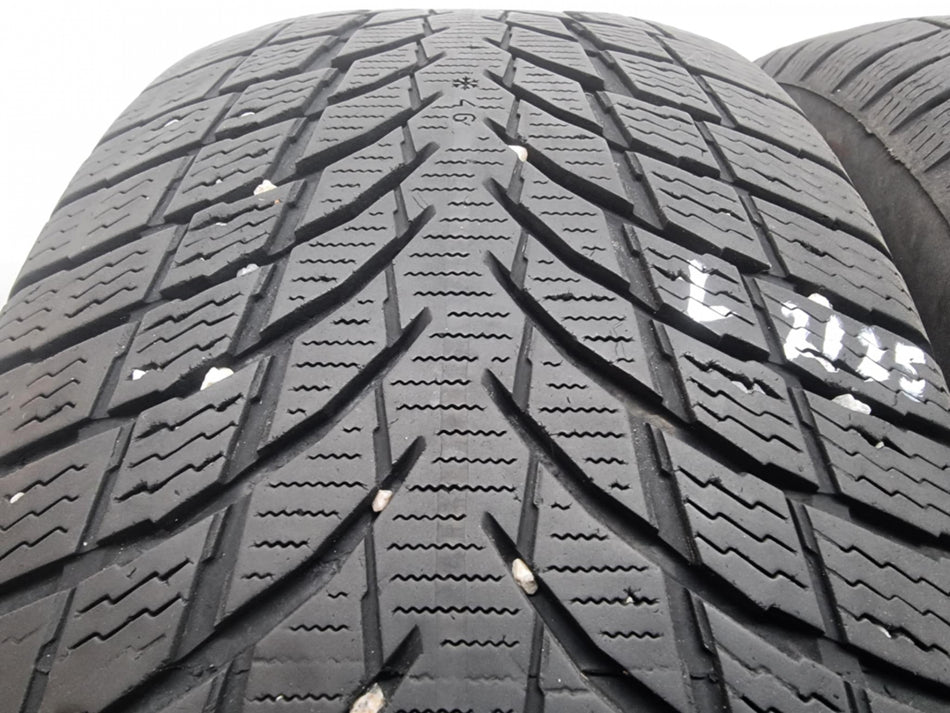 2бр зимни гуми 235/55/17 NOKIAN L02125