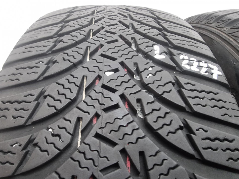 2бр зимни гуми 215/60/16 Kumho L02227