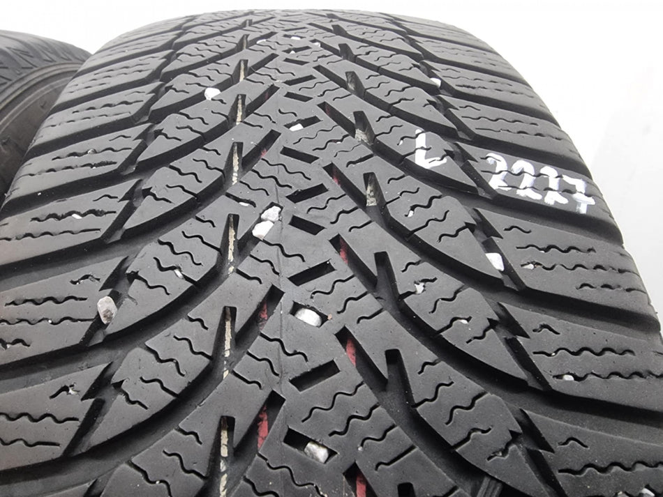 2бр зимни гуми 215/60/16 Kumho L02227