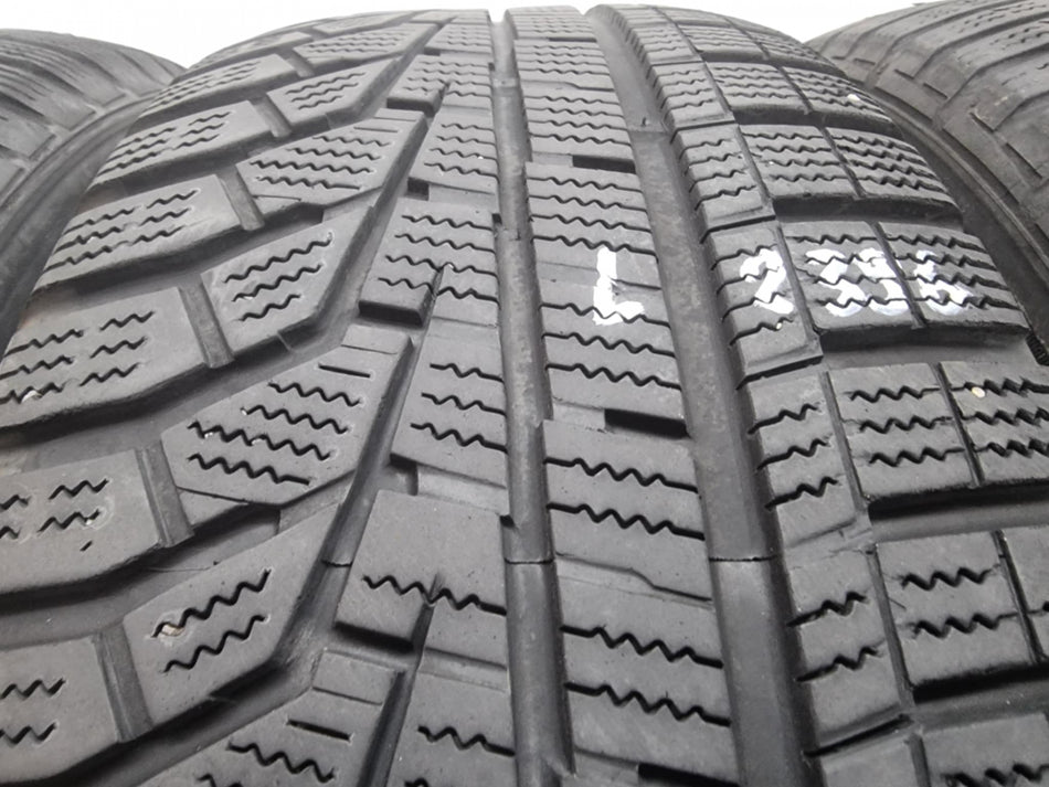 4бр зимни гуми 225/65/17 HANKOOK L02396