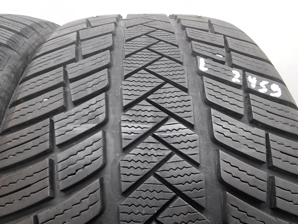 2бр зимни гуми 265/40/22 VREDESTEIN L02459