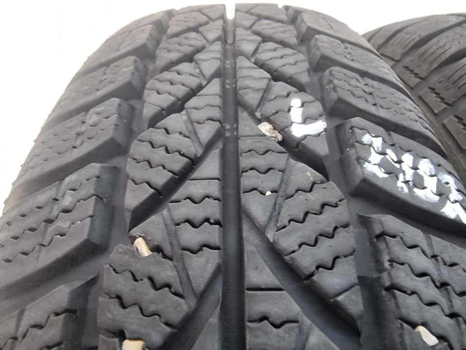 2бр зимни гуми 135/70/15 MAXXIS L02492