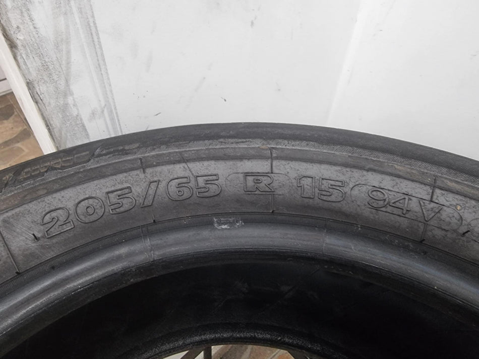 1бр летнa гумa 205/65/15 MICHELIN L02624