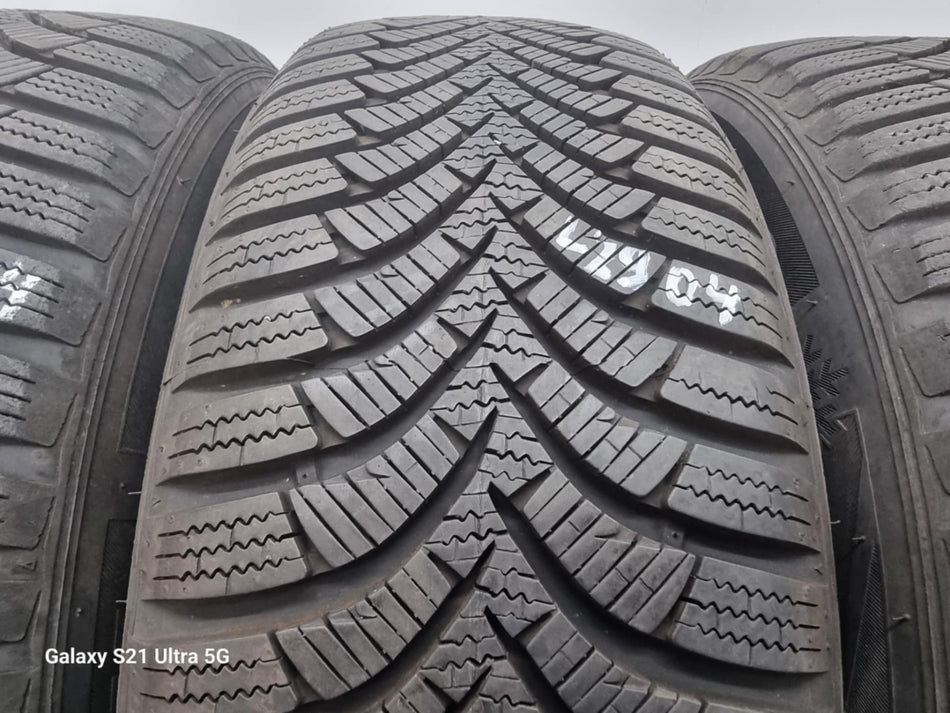 4бр зимни гуми 185/65/15 HANKOOK L02904