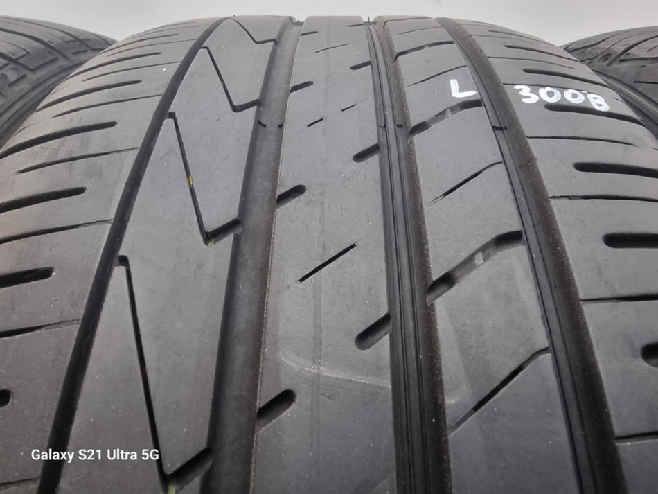 4бр летни гуми 235/50/19 HANKOOK L03008