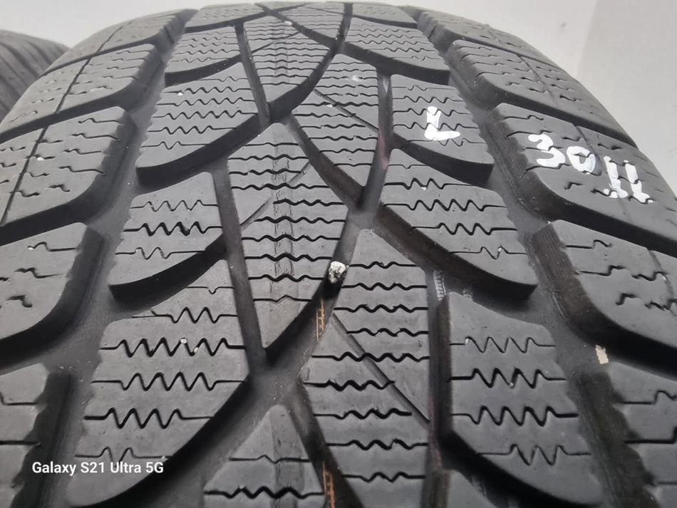 4бр зимни гуми 215/60/17 DUNLOP L03011