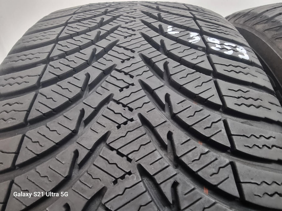 2бр зимни гуми 215/55/16 MICHELIN L03259