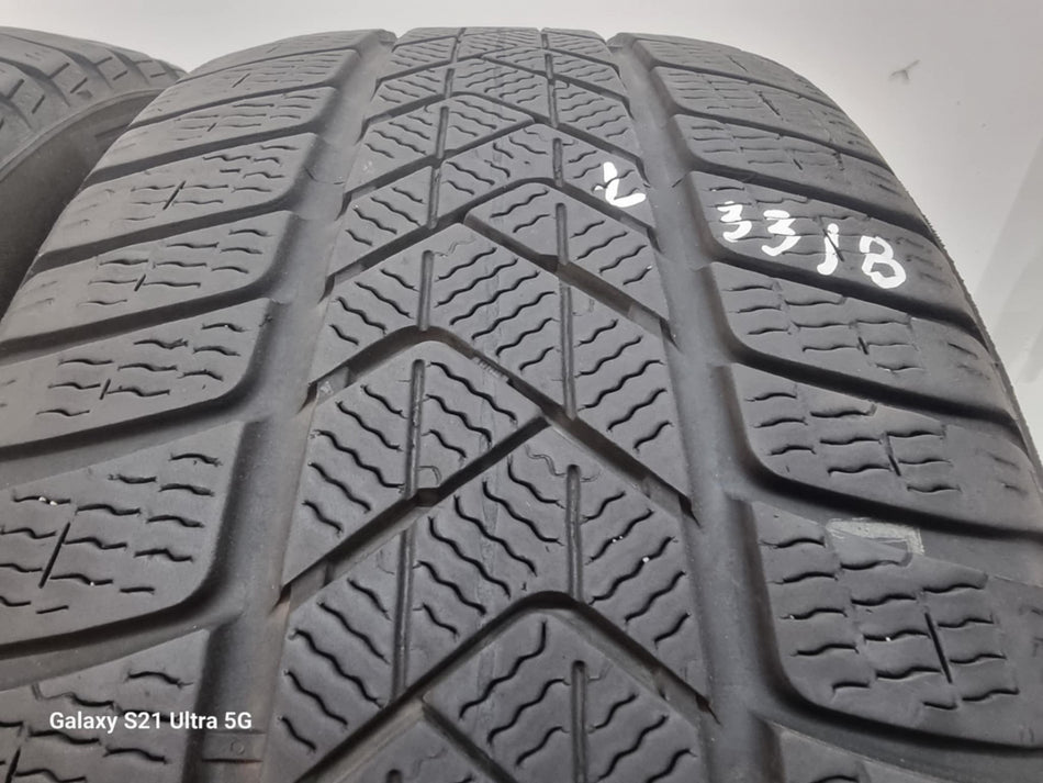 2бр зимни гуми 235/45/18 PIRELLI L03318
