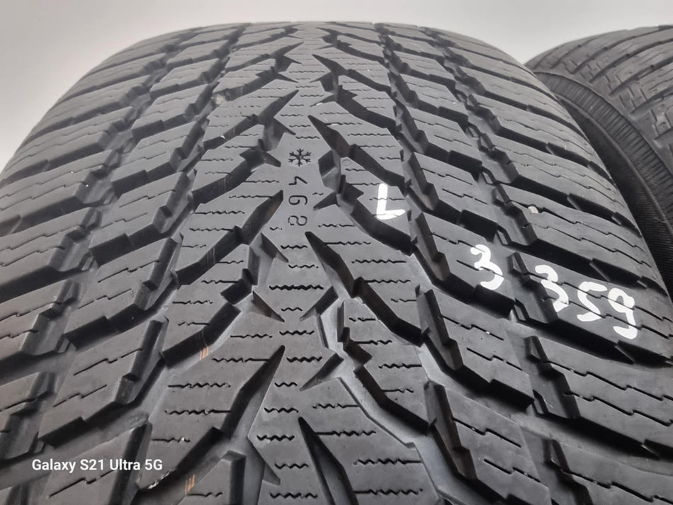 2бр зимни гуми 235/55/17 NOKIAN L03359