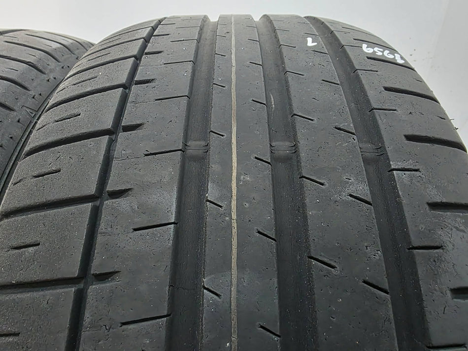 2бр летни гуми 235/55/17 FALKEN L06561