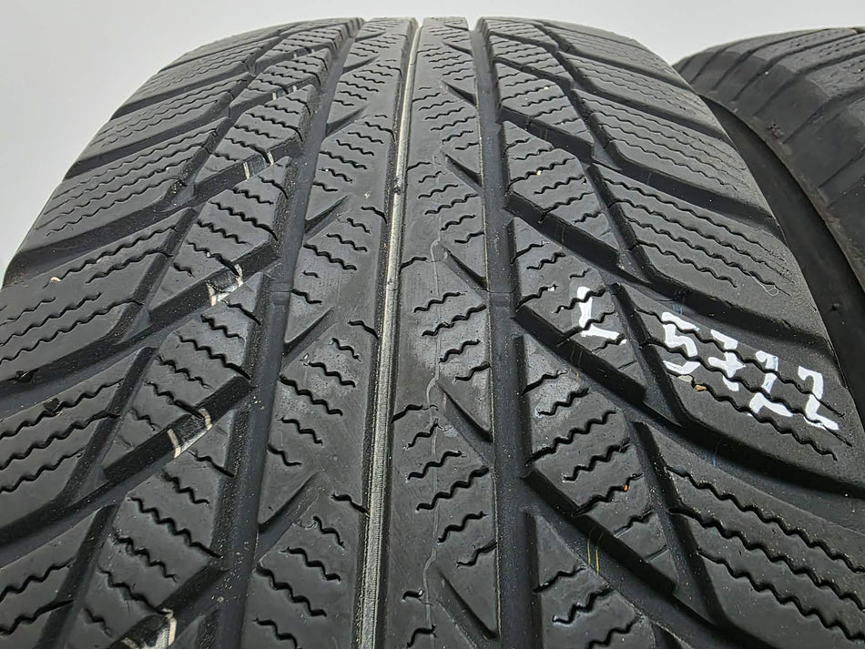 2бр зимни гуми 215/65/17 BRIDGESTONE L05722