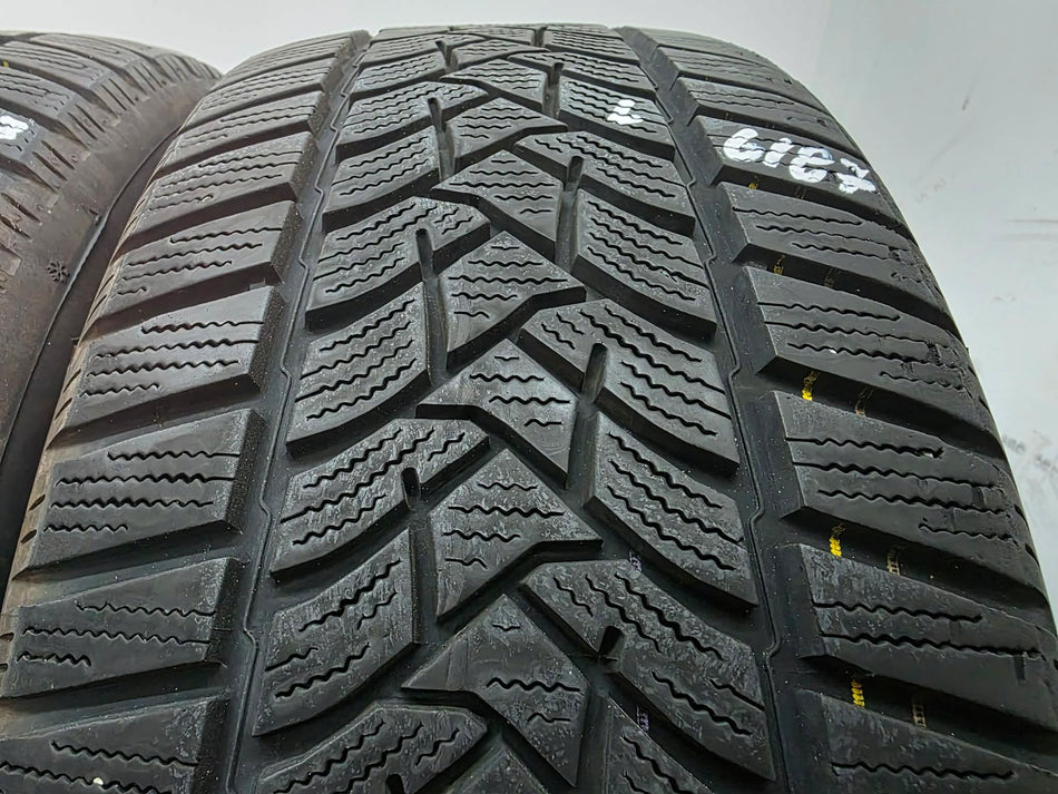 4бр зимни гуми 205/55/16 DUNLOP L06187