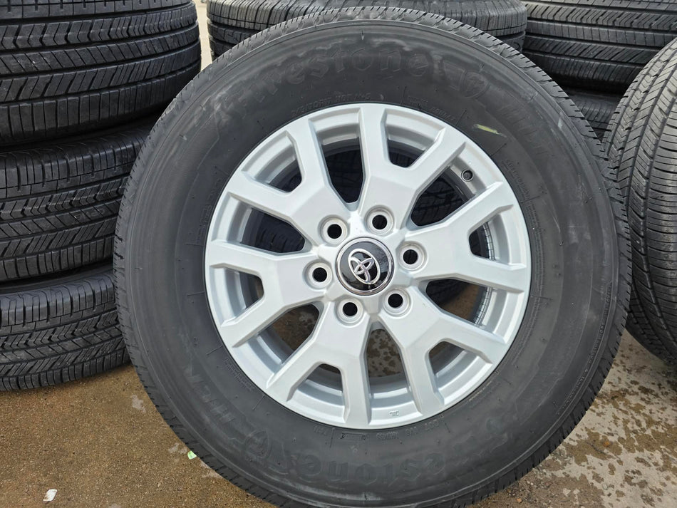 Продавам чисто нови комплекти оригинални джанти с гуми. Директен внос от Канада.