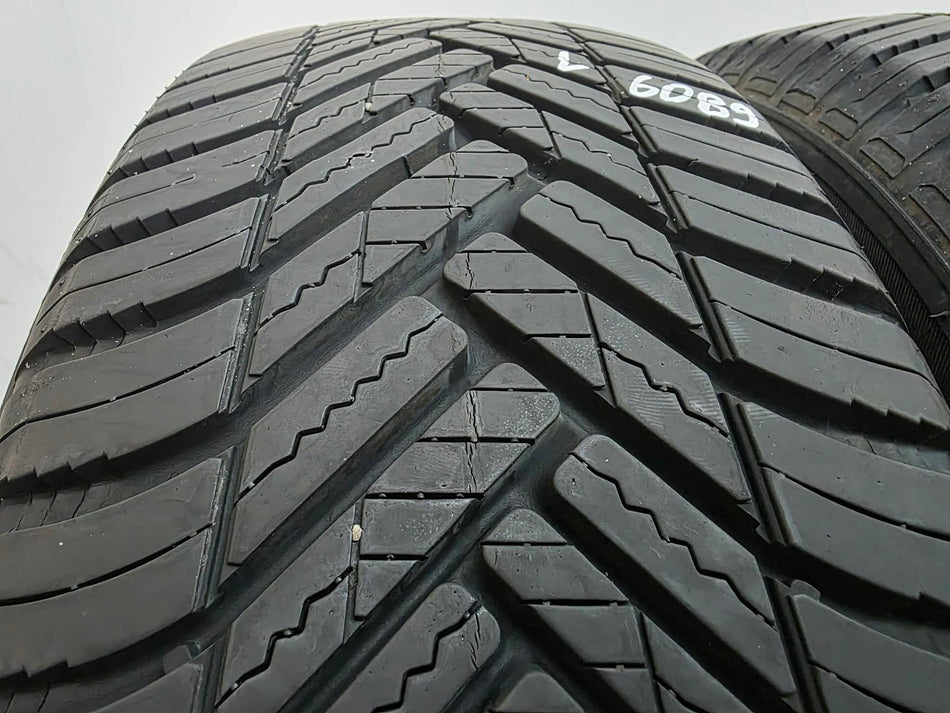 2бр всесезонни гуми 195/65/15 MICHELIN L06089