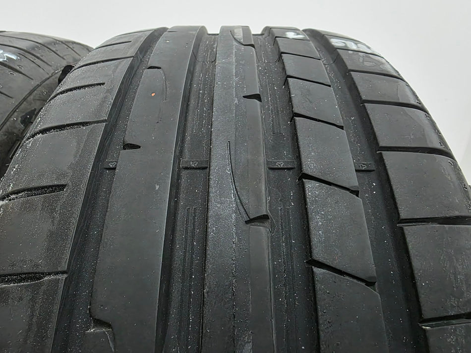 2бр летни гуми 205/40/17 DUNLOP L05115