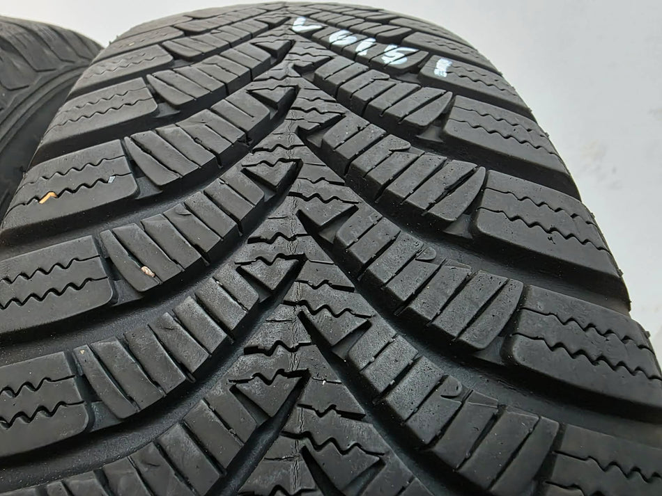 2бр зимни гуми 175/70/14 HANKOOK L06151