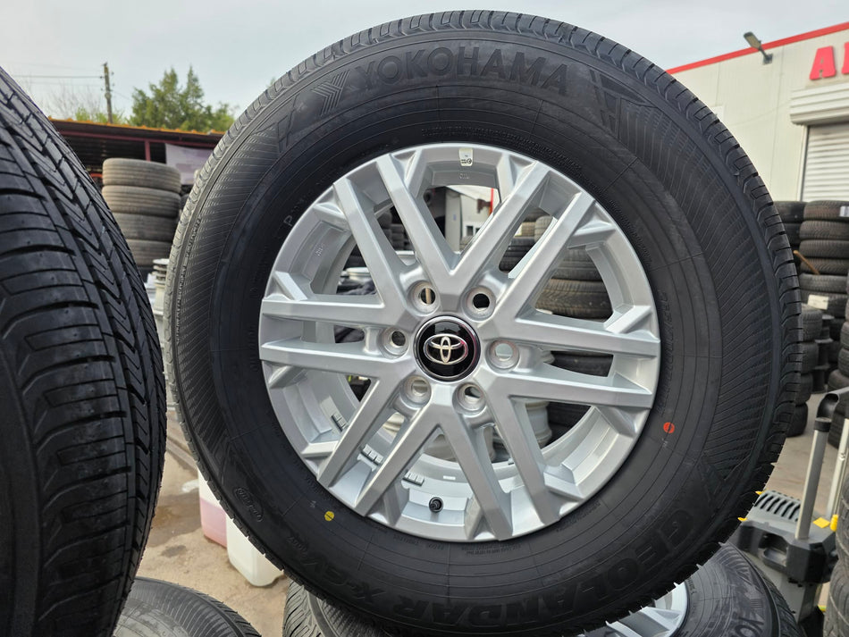 Продавам чисто нови комплекти оригинални джанти с гуми. Директен внос от Канада.