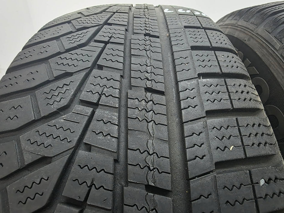 2бр зимни гуми 215/70/16 HANKOOK L06198